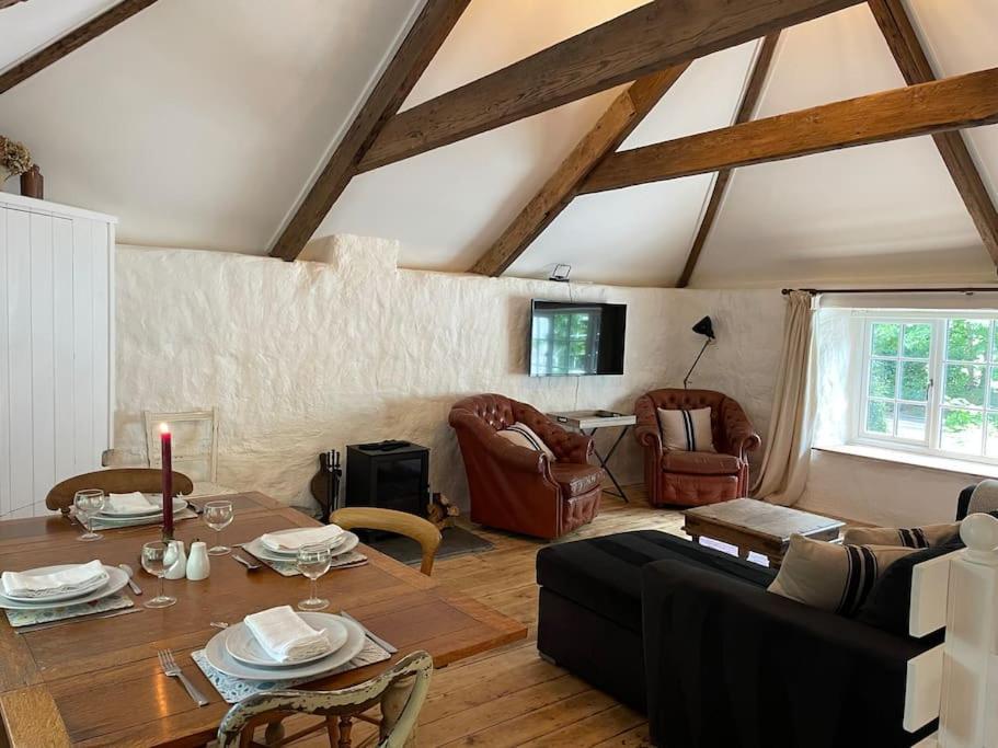 The Anvil, 2 Bed Cottage, In The Heart Of Cornwall Holiday home *