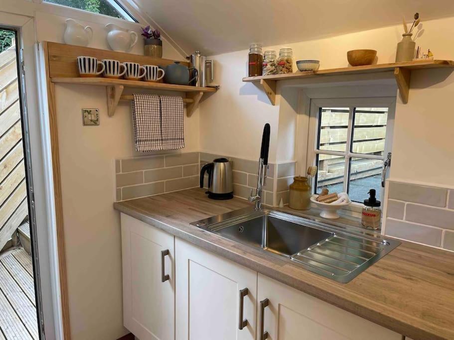 The Anvil, 2 Bed Cottage, In The Heart Of Cornwall Gwennap